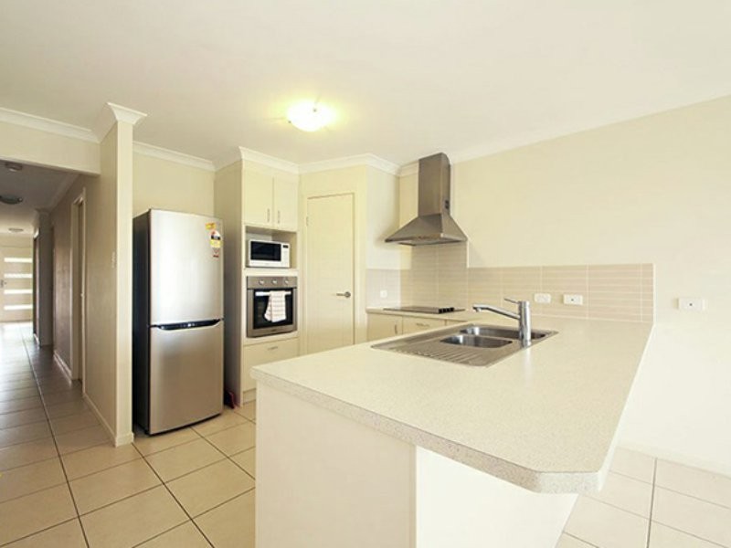 6 Central Green Drive, Narangba QLD 4504