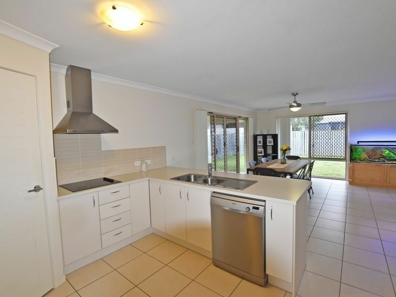 6 Central Green Drive, Narangba QLD 4504