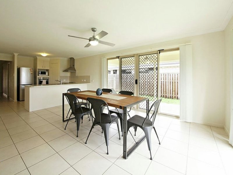 6 Central Green Drive, Narangba QLD 4504