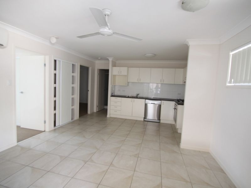 2/31 Water Street, Kallangur QLD 4503