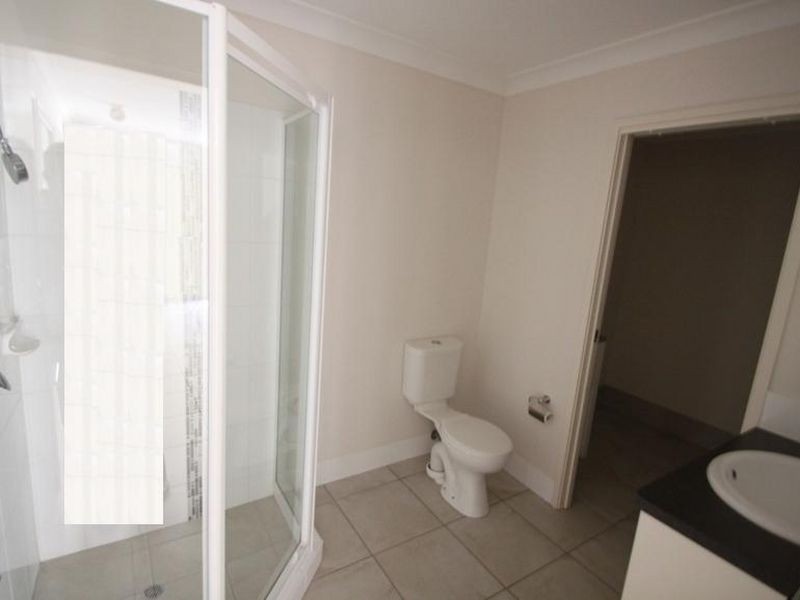 2/31 Water Street, Kallangur QLD 4503