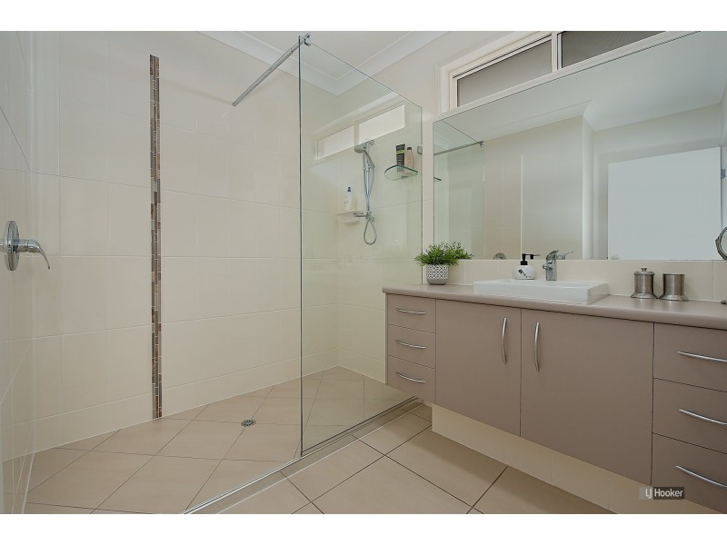 8 Troon Street, North Lakes QLD 4509
