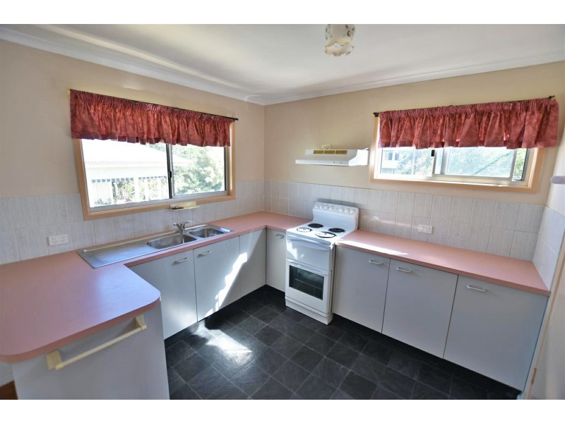 5 Hedge Street, Strathpine QLD 4500