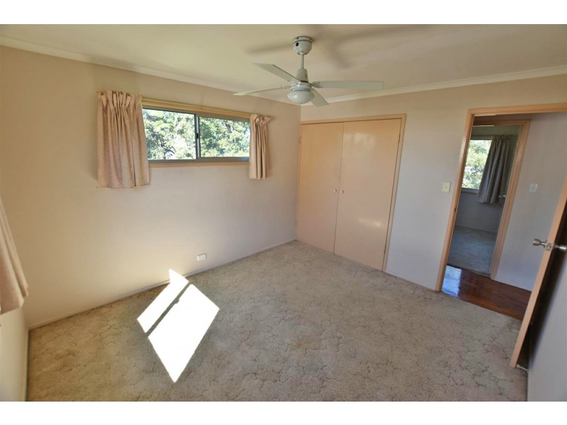 5 Hedge Street, Strathpine QLD 4500