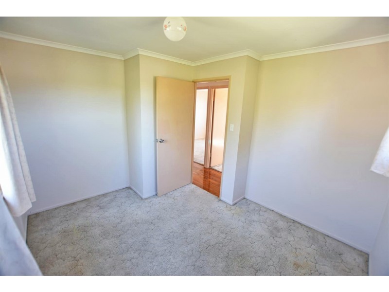 5 Hedge Street, Strathpine QLD 4500