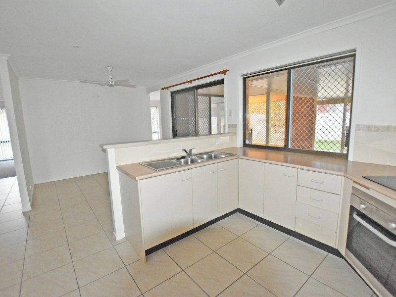 16 Lillypilly Court, Kallangur QLD 4503