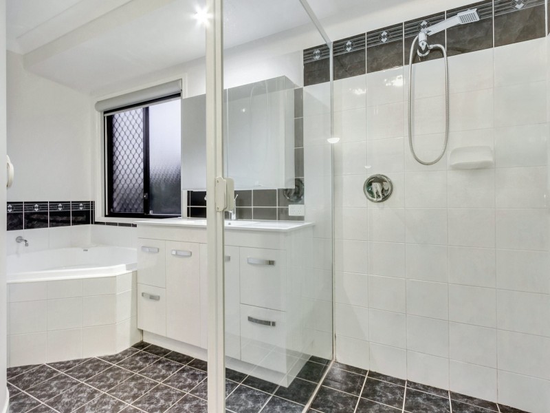 33 Cairns Crescent, Deception Bay QLD 4508
