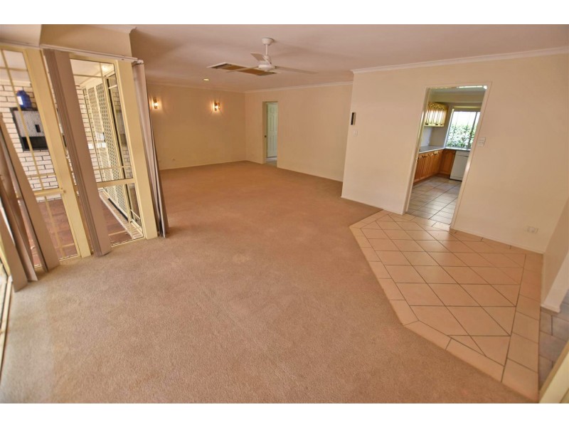 31 Castle Hill Drive, Murrumba Downs QLD 4503