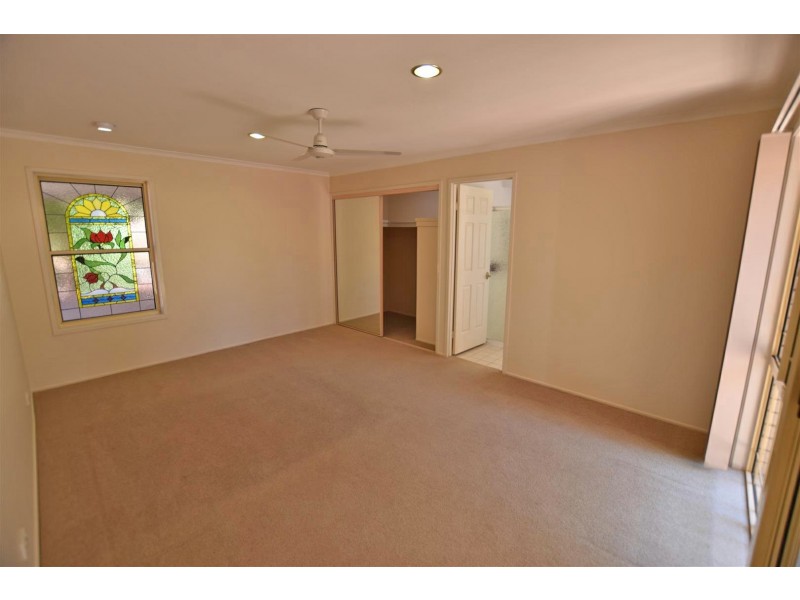 31 Castle Hill Drive, Murrumba Downs QLD 4503