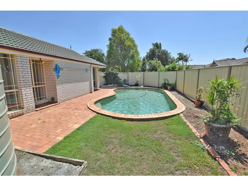 31 Castle Hill Drive, Murrumba Downs QLD 4503