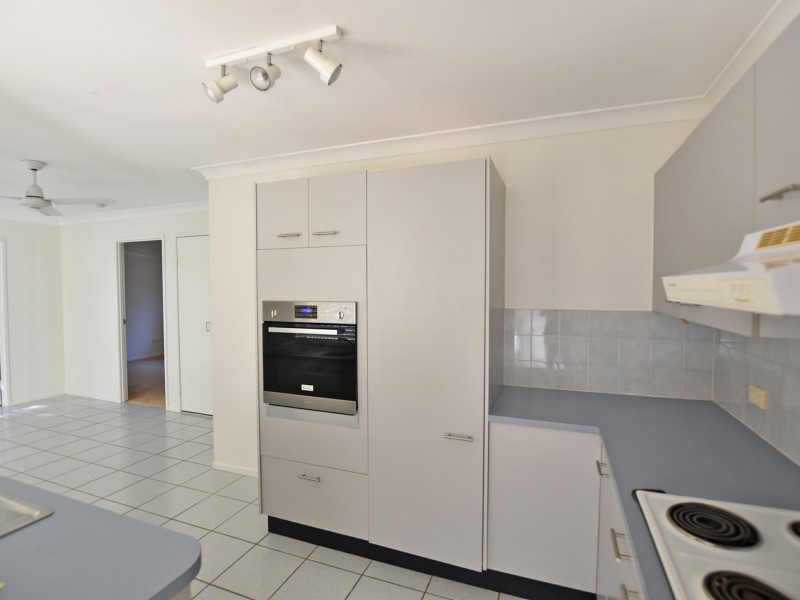 11 Orchid Ave, Kallangur QLD 4503