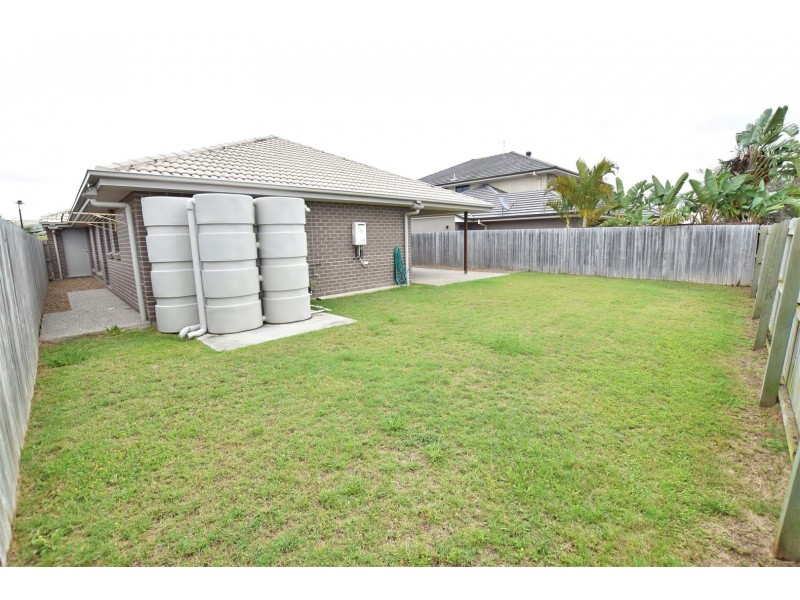 12 Williams Cres, North Lakes QLD 4509