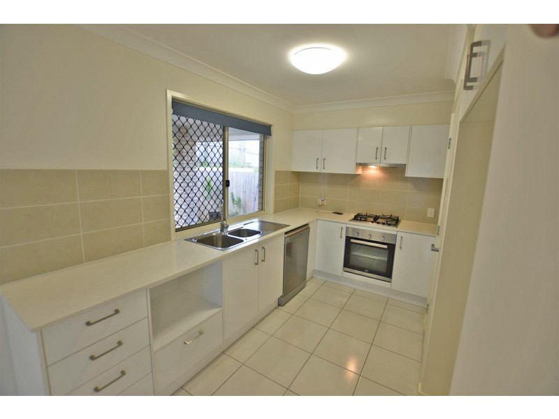 9 Stokes Street, North Lakes QLD 4509