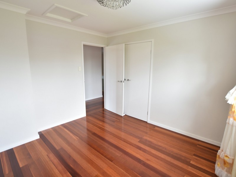 6 Cowen Terrace, North Lakes QLD 4509