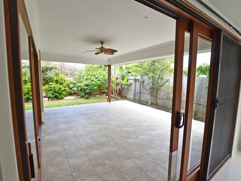 6 Cowen Terrace, North Lakes QLD 4509