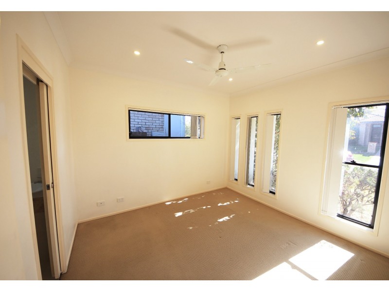 7 Moonie Crescent, North Lakes QLD 4509