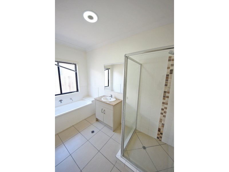 7 Moonie Crescent, North Lakes QLD 4509