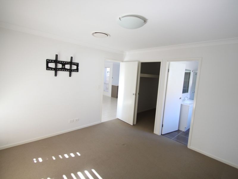 13 Trump Circuit, North Lakes QLD 4509