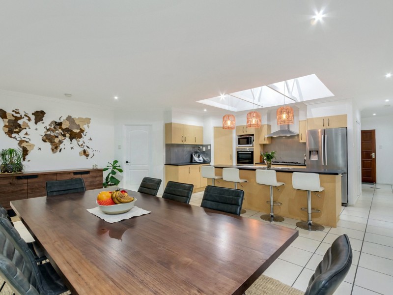 6 Lakeview Court, Joyner QLD 4500