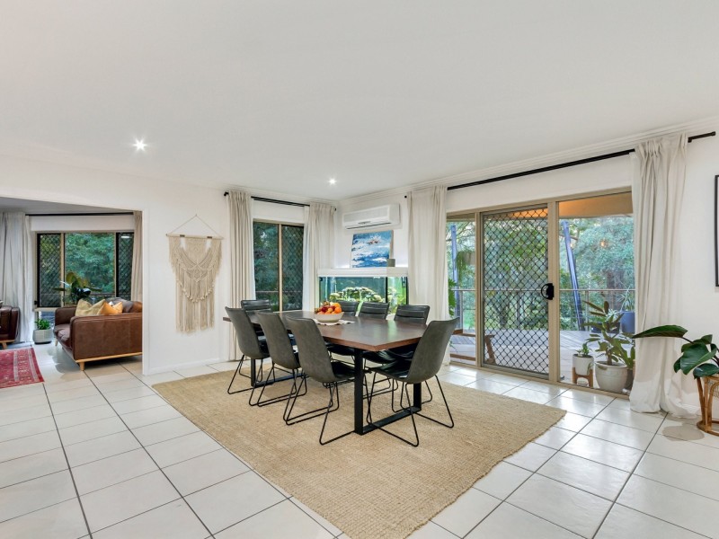 6 Lakeview Court, Joyner QLD 4500