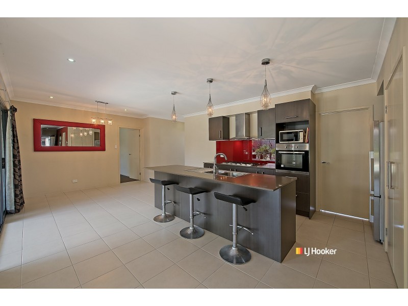 7 Bowerbird Crescent, Dakabin QLD 4503