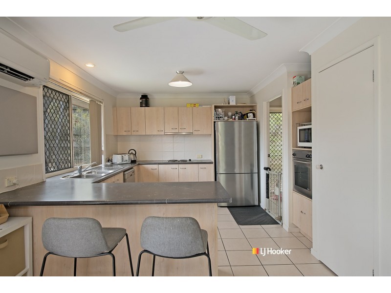 1 Timbarra Court, Petrie QLD 4502