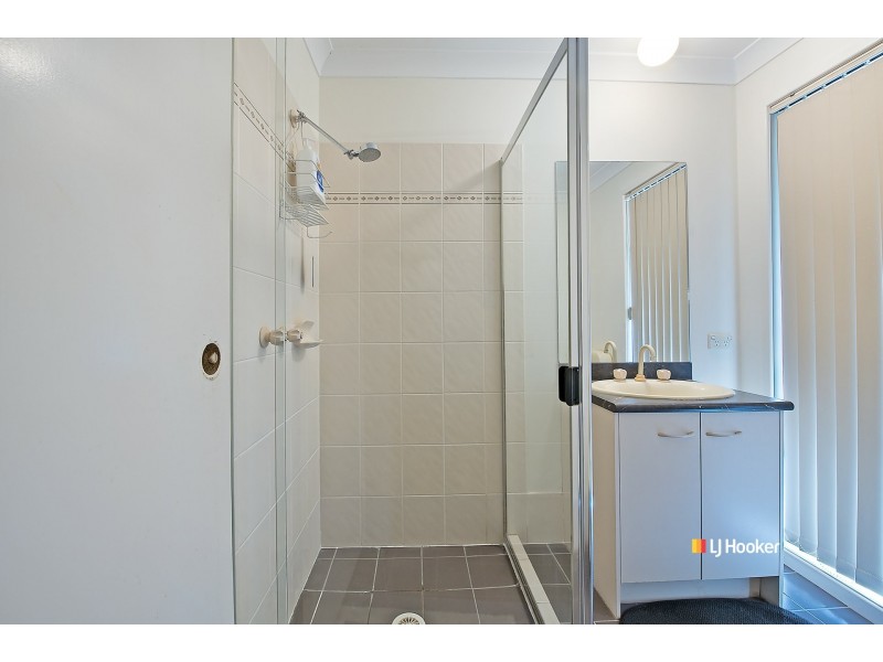 1 Timbarra Court, Petrie QLD 4502