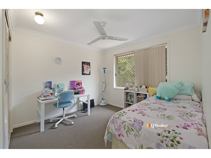 1 Timbarra Court, Petrie QLD 4502
