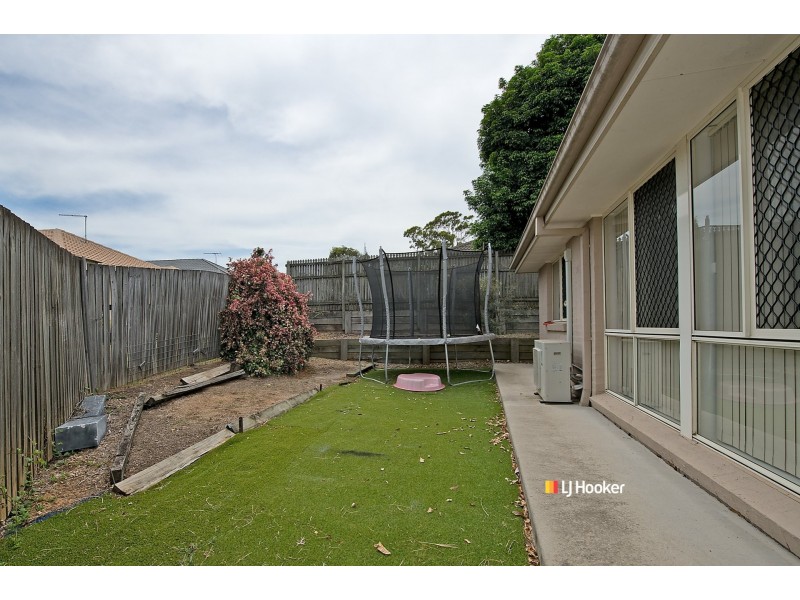 1 Timbarra Court, Petrie QLD 4502