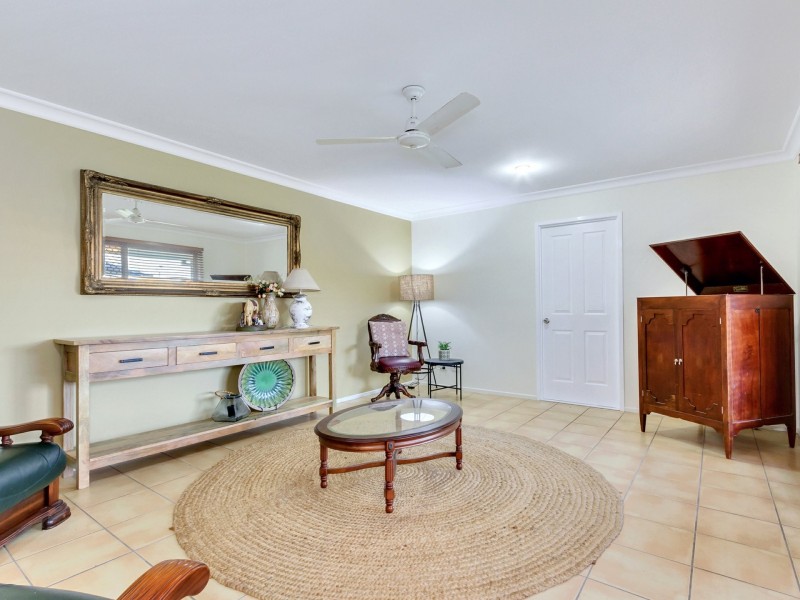 6 Emerald Close, Griffin QLD 4503