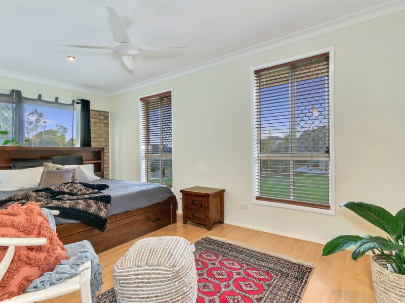 6 Emerald Close, Griffin QLD 4503