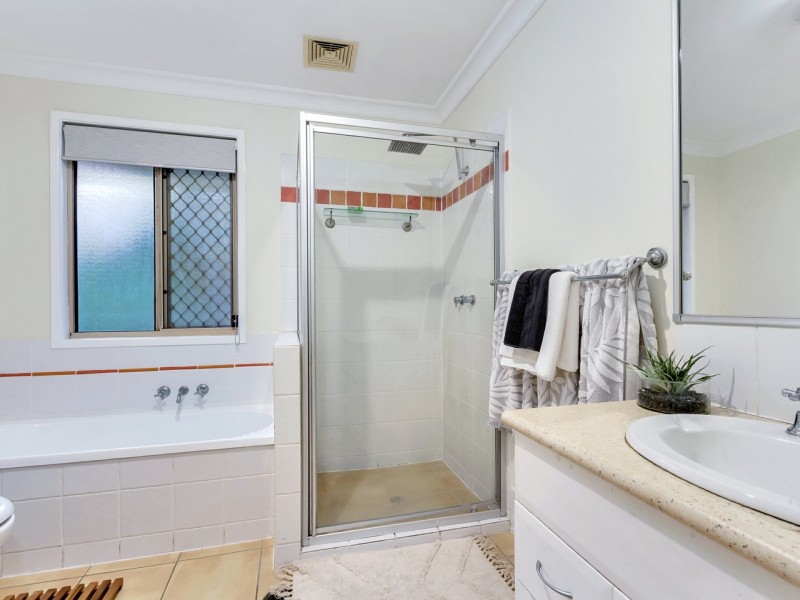 6 Emerald Close, Griffin QLD 4503