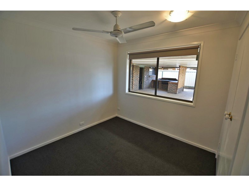 33 Voltaire Crescent, Petrie QLD 4502