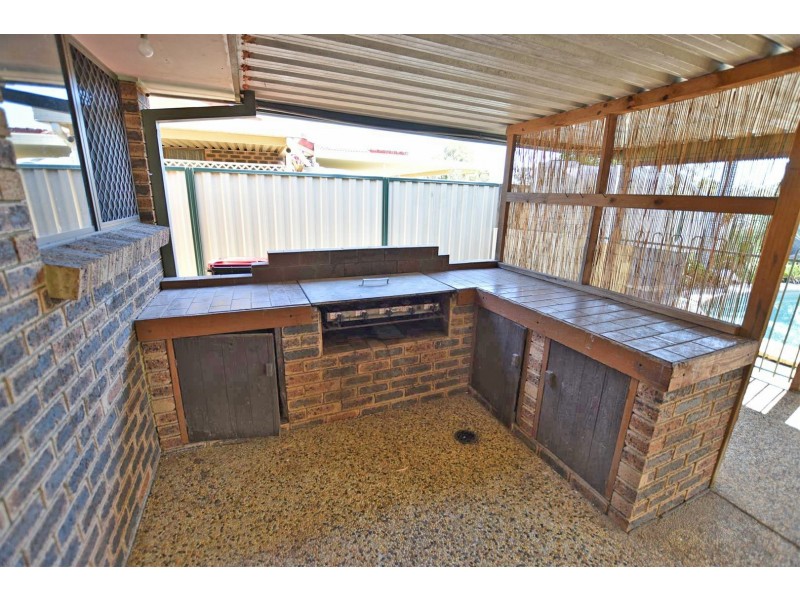 33 Voltaire Crescent, Petrie QLD 4502