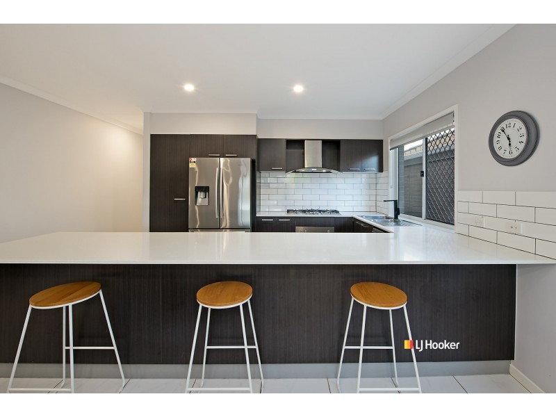 16 Vision Way, Griffin QLD 4503