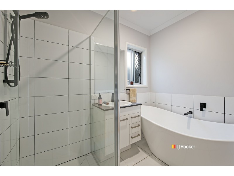 16 Vision Way, Griffin QLD 4503