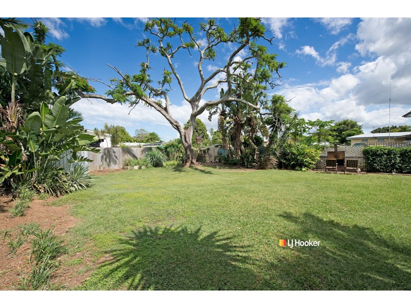 8 Andrew Street, Kallangur QLD 4503