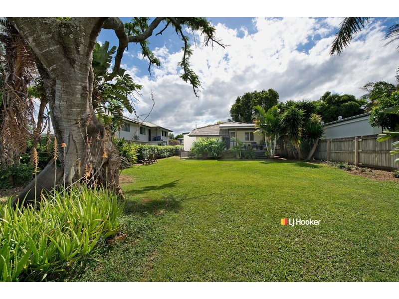8 Andrew Street, Kallangur QLD 4503