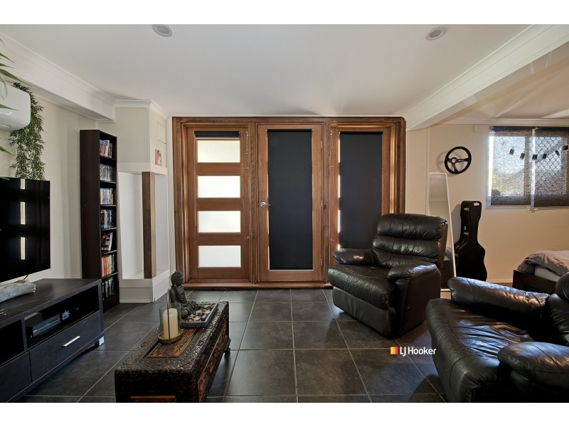 18 Johnson Street, Kallangur QLD 4503