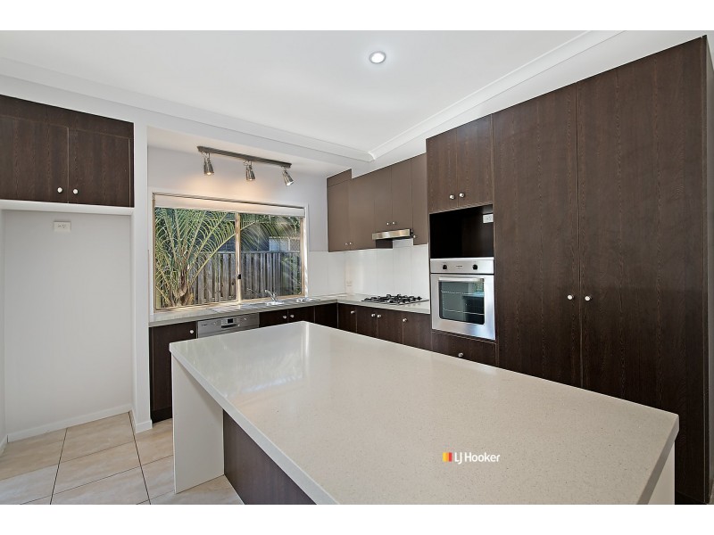 16 Birdwing Cresent, Kallangur QLD 4503