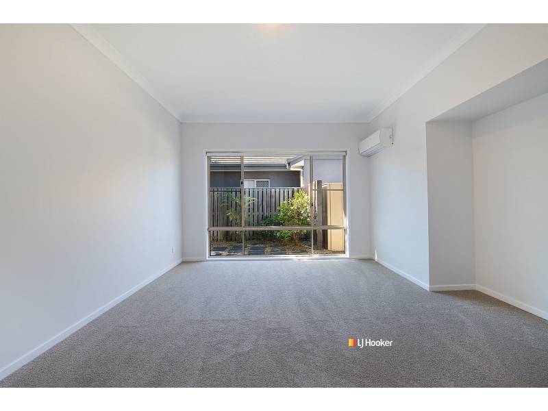 16 Birdwing Cresent, Kallangur QLD 4503