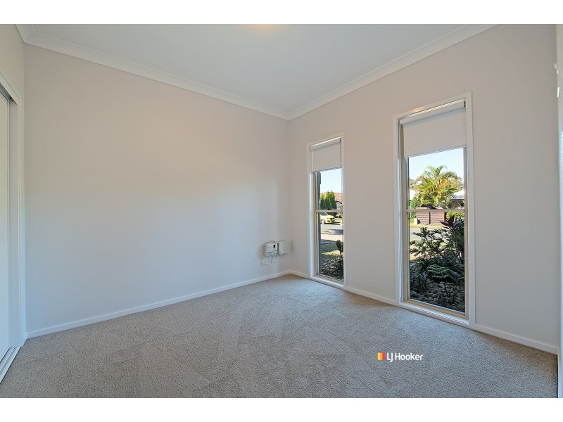 16 Birdwing Cresent, Kallangur QLD 4503