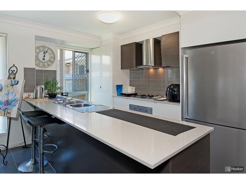 2/30 Birchgrove Crescent, Kallangur QLD 4503