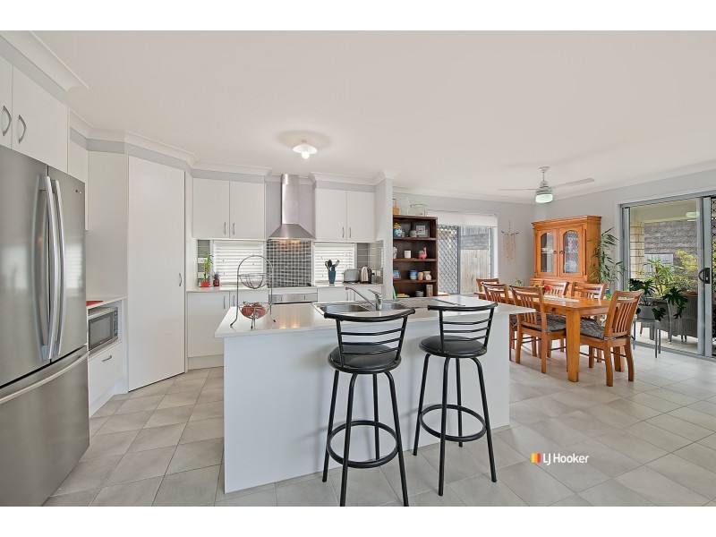 19 Bellthorpe Circuit, Kallangur QLD 4503