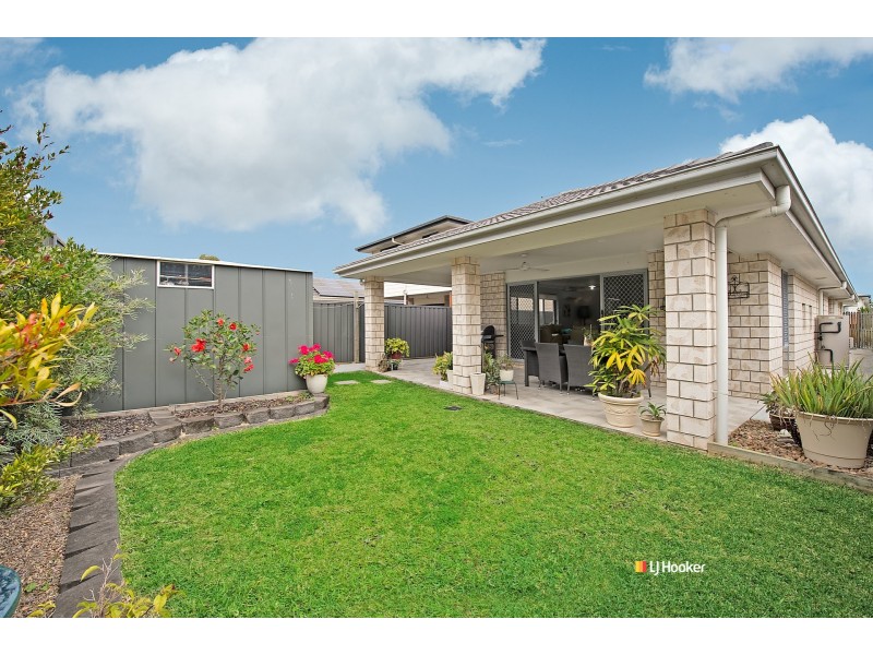 19 Bellthorpe Circuit, Kallangur QLD 4503