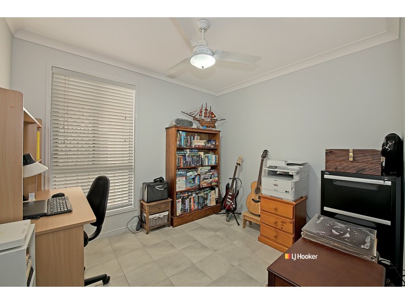 19 Bellthorpe Circuit, Kallangur QLD 4503