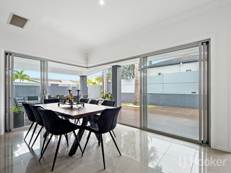 1 Parkway Crescent, Murrumba Downs QLD 4503