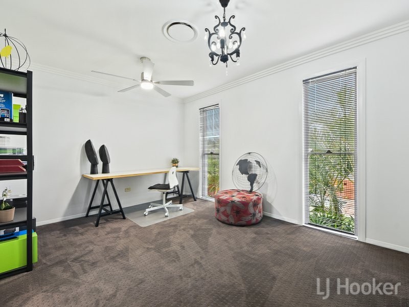 1 Parkway Crescent, Murrumba Downs QLD 4503