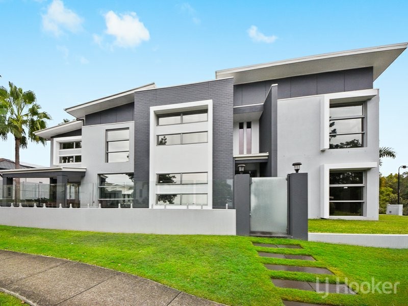 1 Parkway Crescent, Murrumba Downs QLD 4503