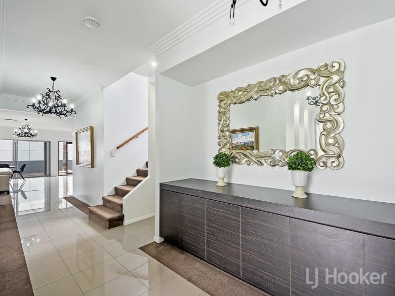 1 Parkway Crescent, Murrumba Downs QLD 4503